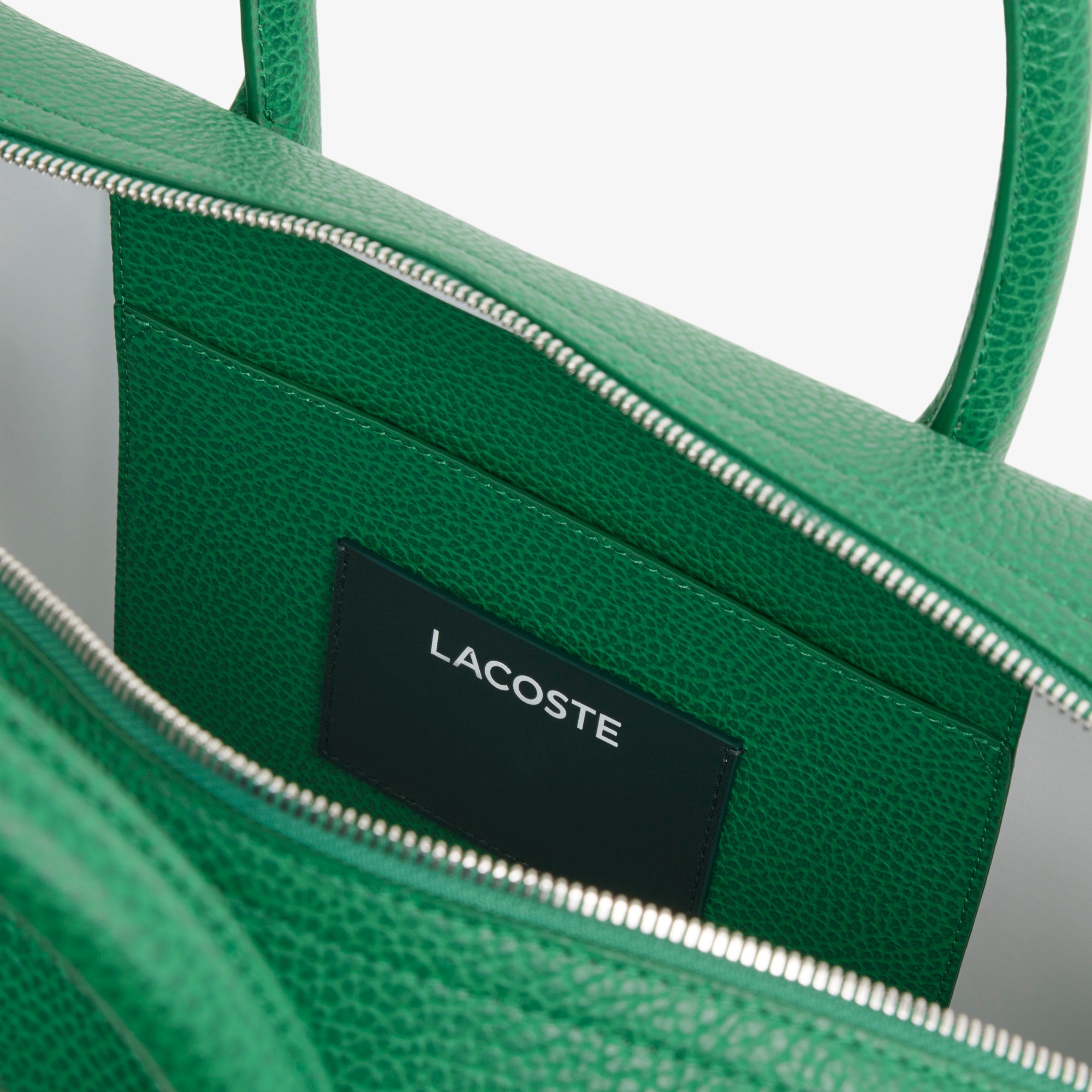 『SS26 Fashion Show』 プリントレザージムバッグ