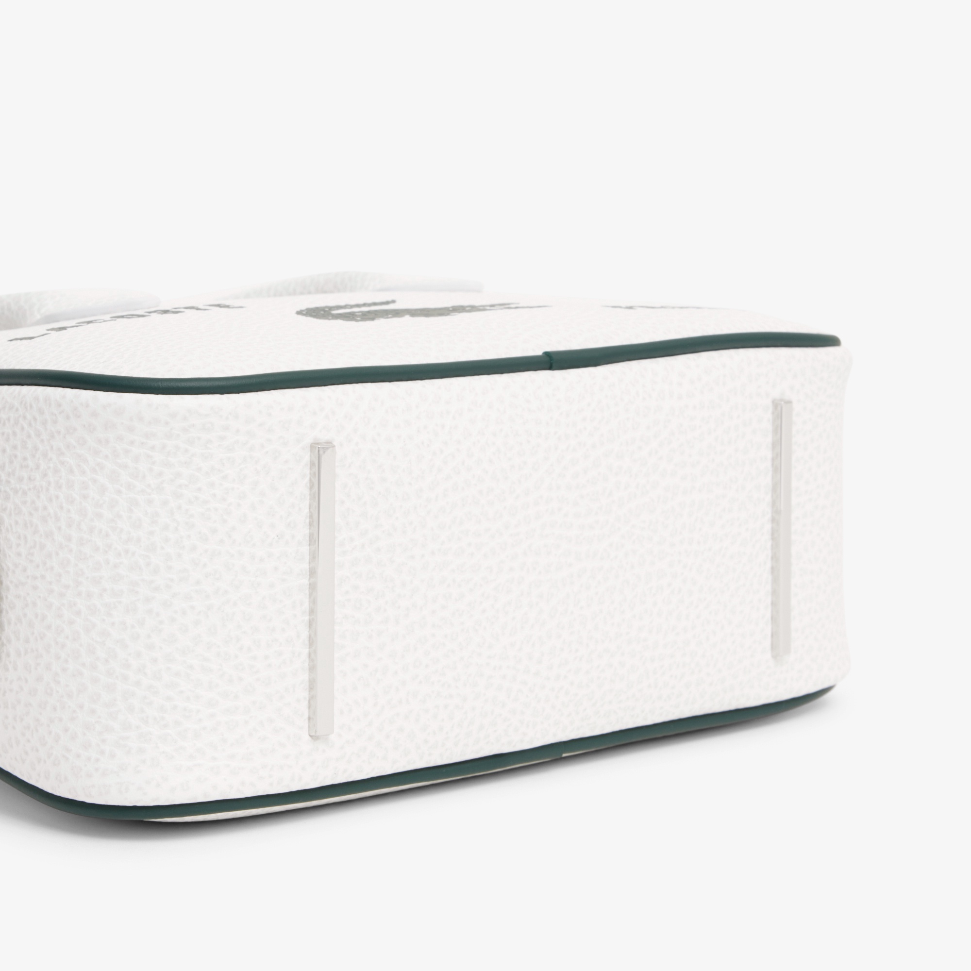 『SS26 Fashion Show』 プリントレザースモールジムバッグ