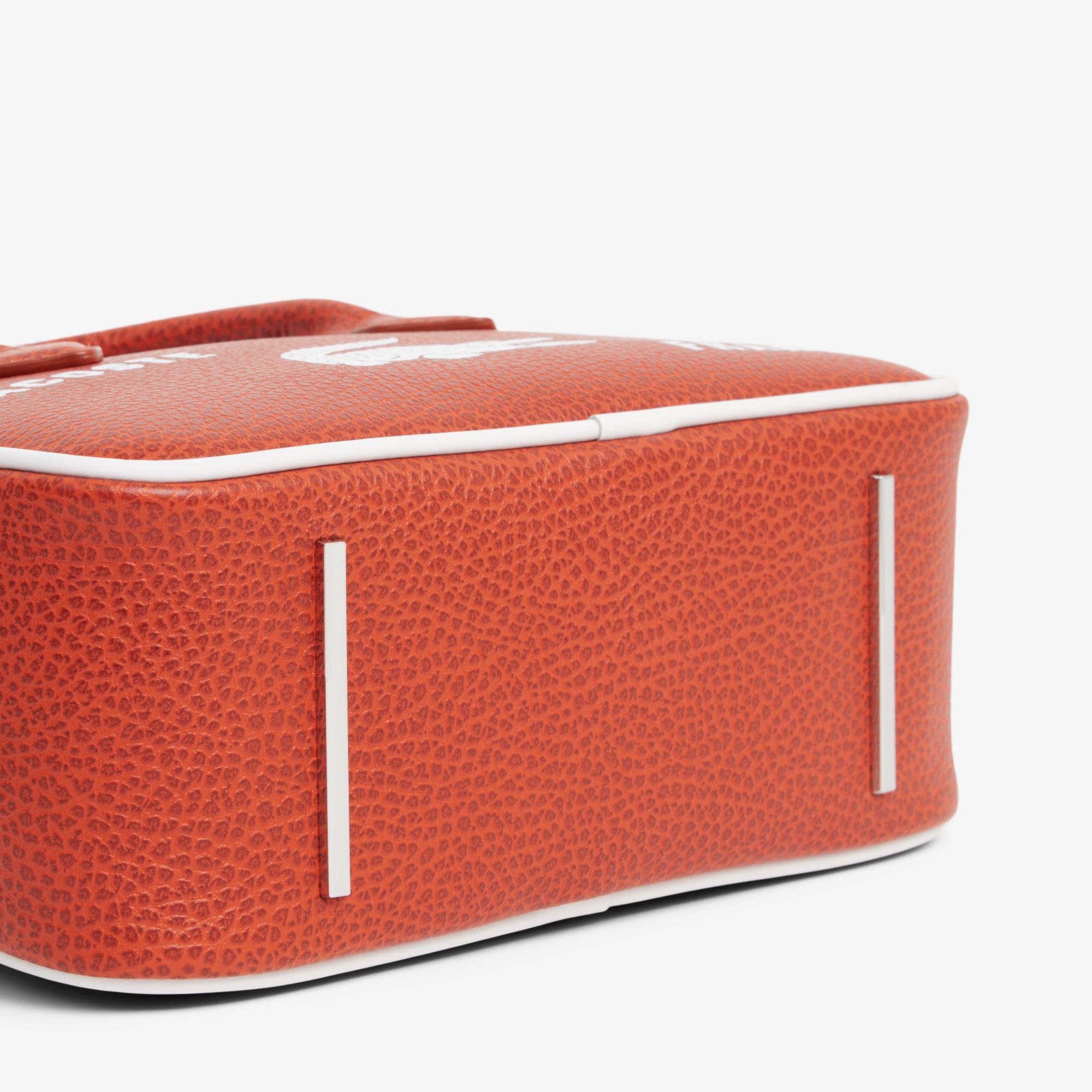 『SS26 Fashion Show』 プリントレザースモールジムバッグ