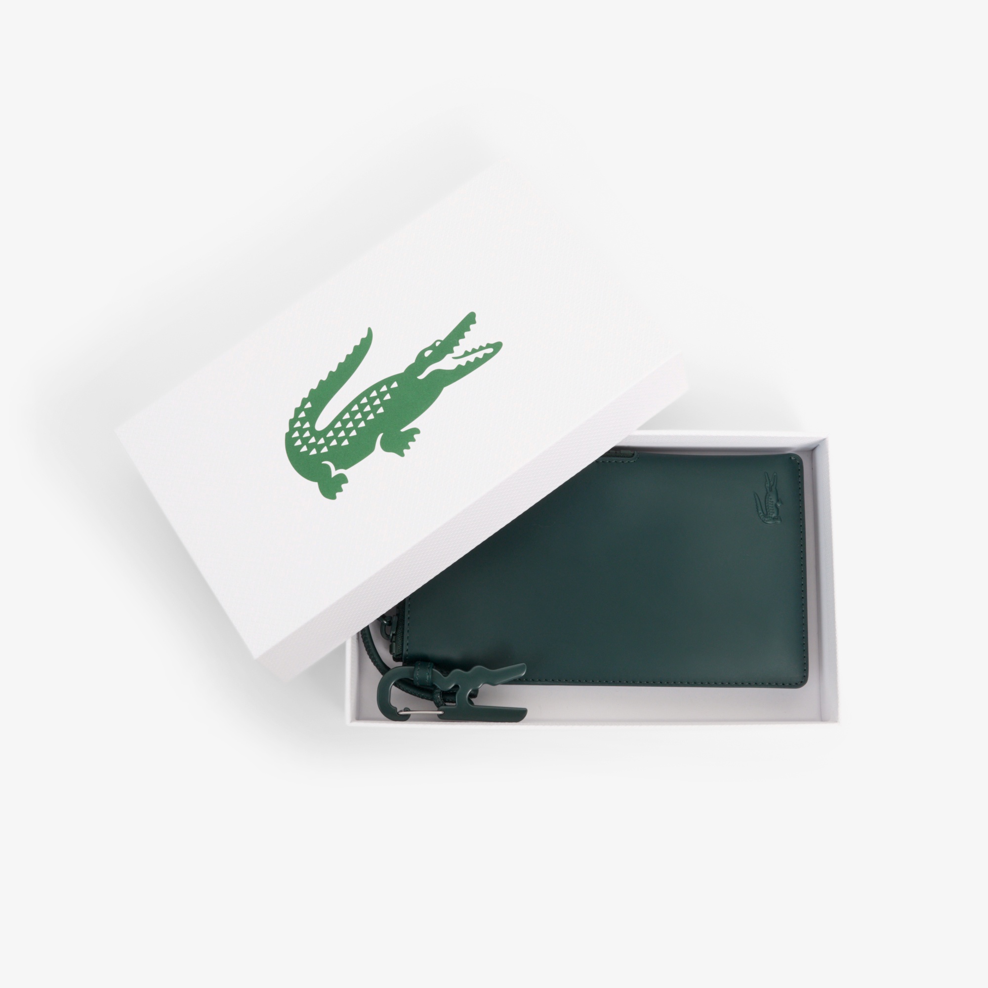 『SS26 Fashion Show』 ワニモチーフカラビナストラップカードホルダー