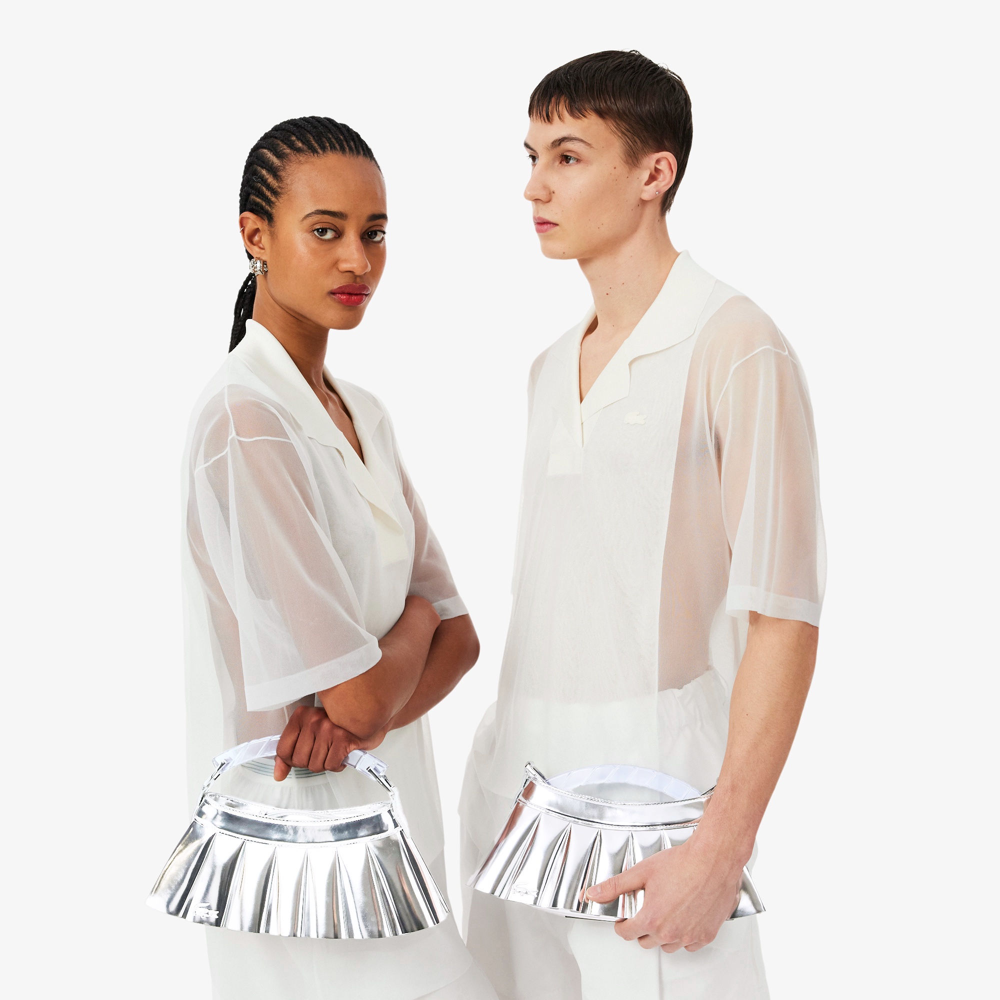 『SS26 Fashion Show』ランラン ミラーレザーハンドバッグ