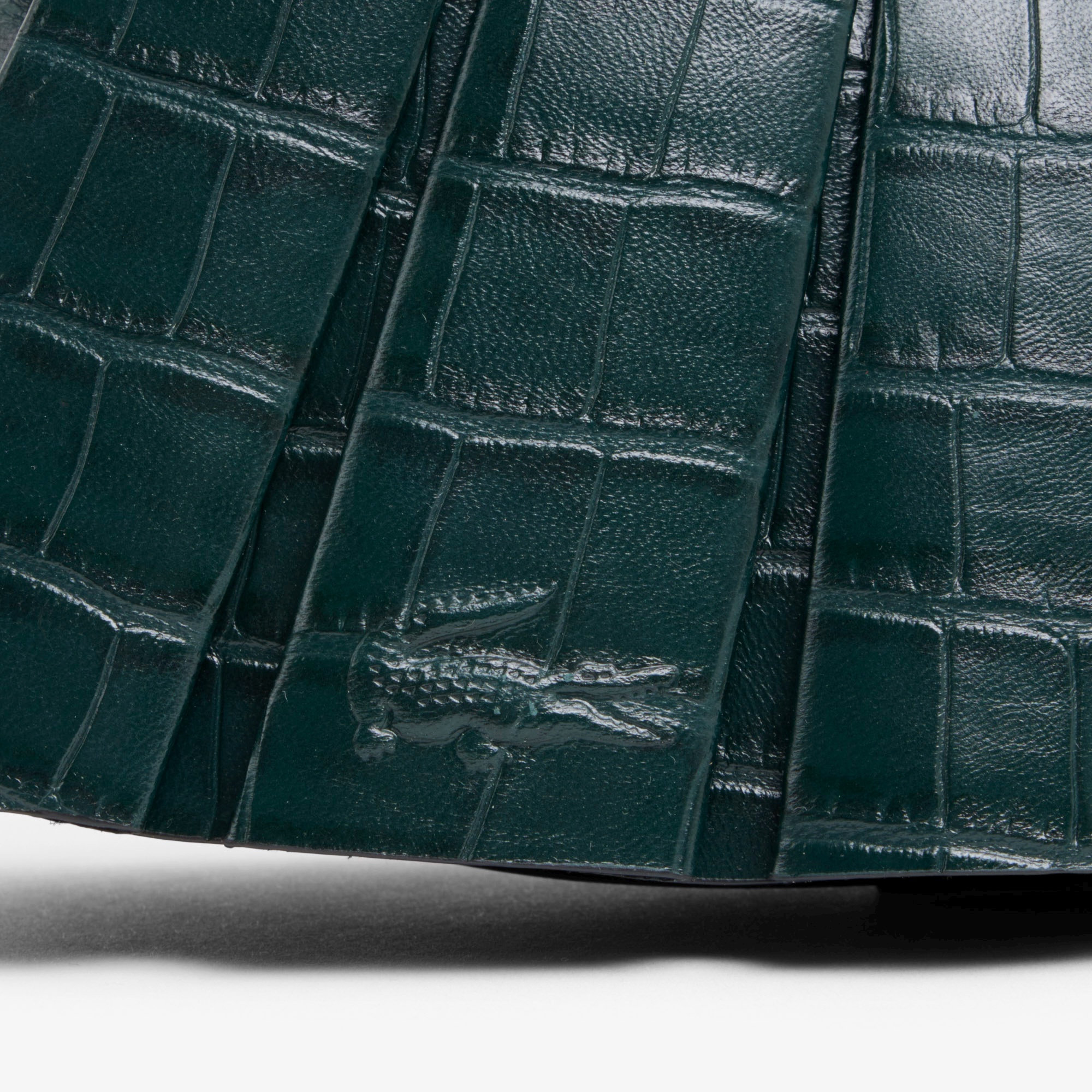 『SS26 Fashion Show』ランラン クロコ型押しレザーハンドバッグ