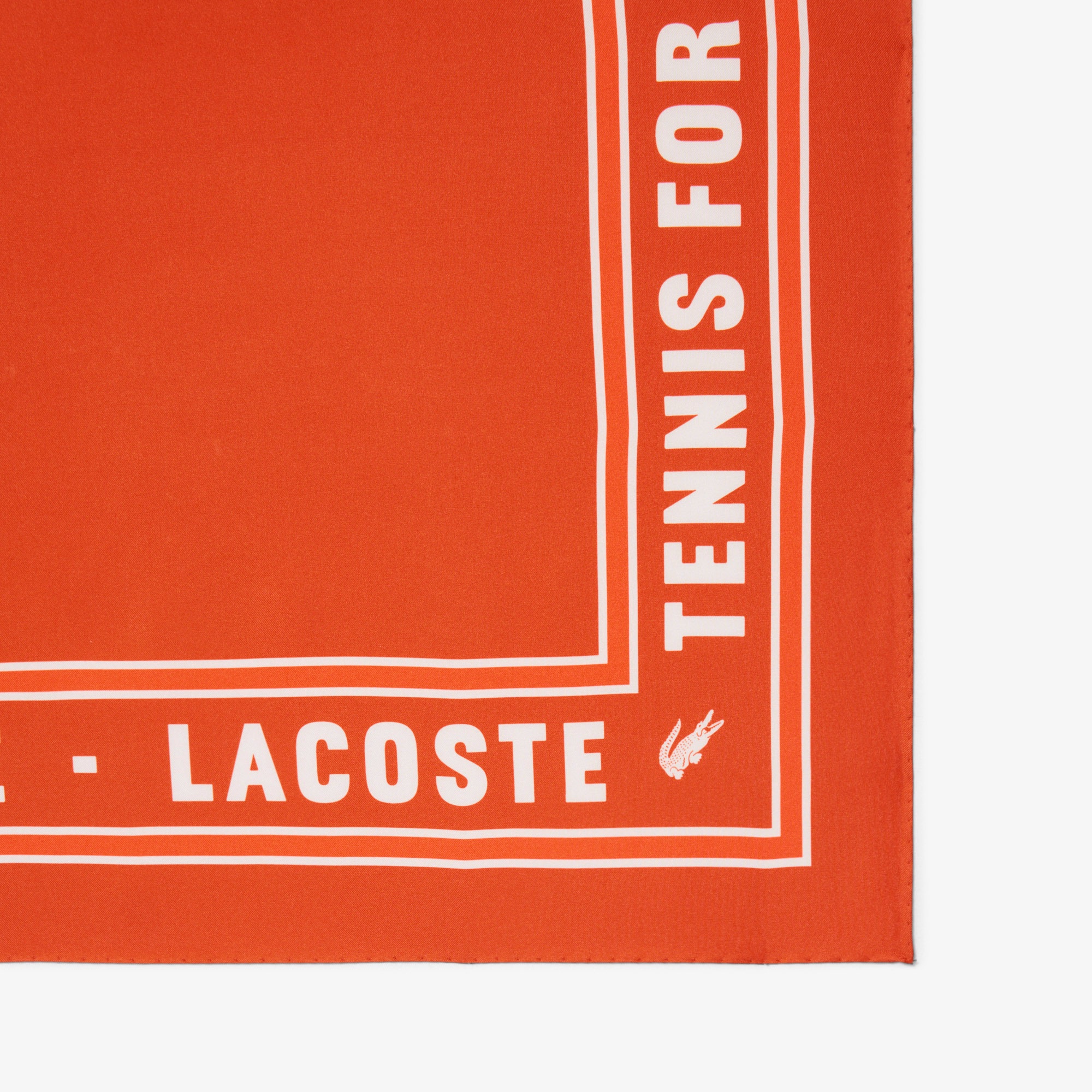 『SS26 Fashion Show』 テニスグラフィックシルクスカーフ