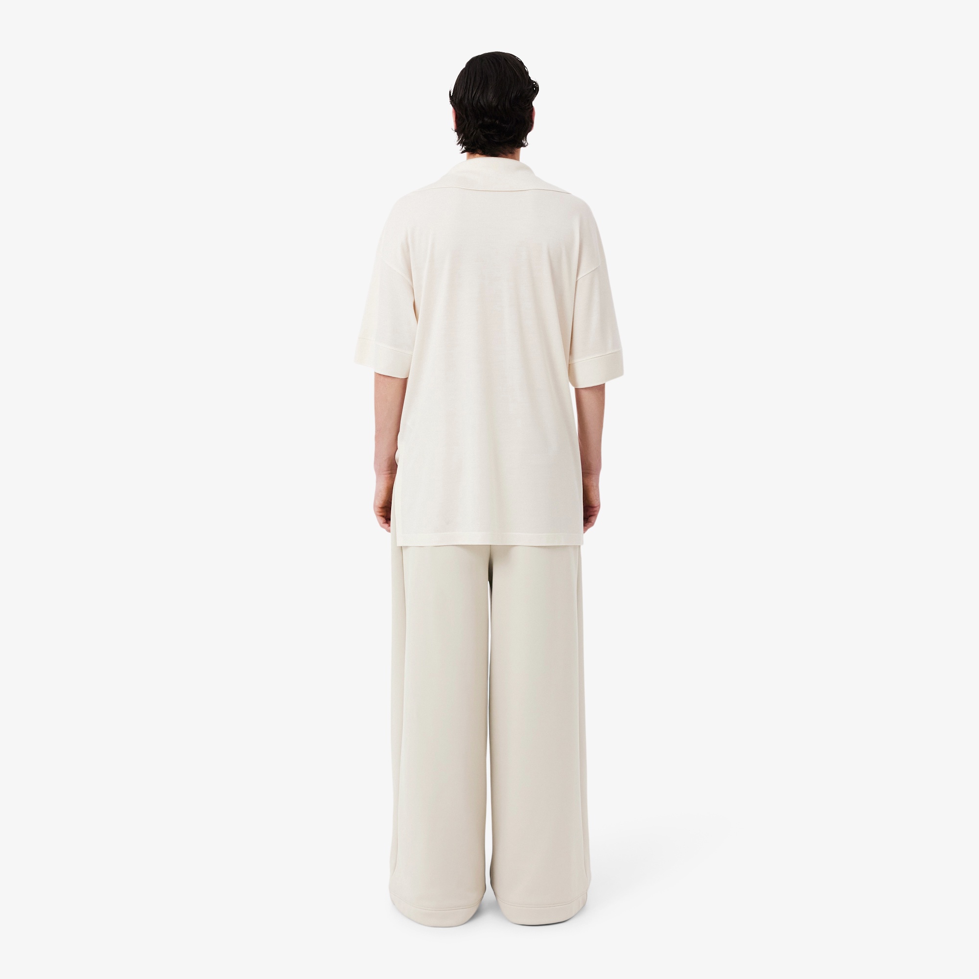 『SS26 Fashion Show』 サテンジョガーパンツ