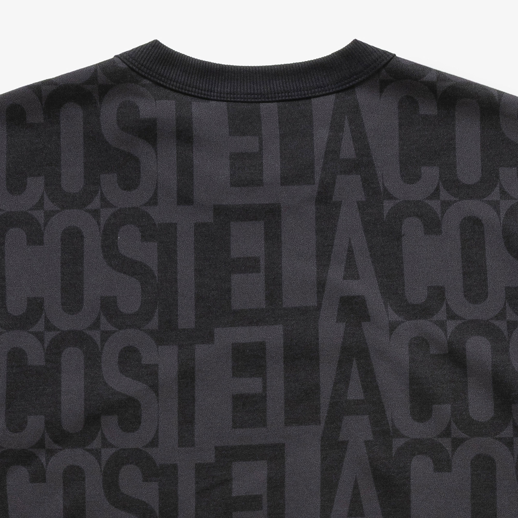 クールマックスブランドネームロゴ総柄Tシャツ