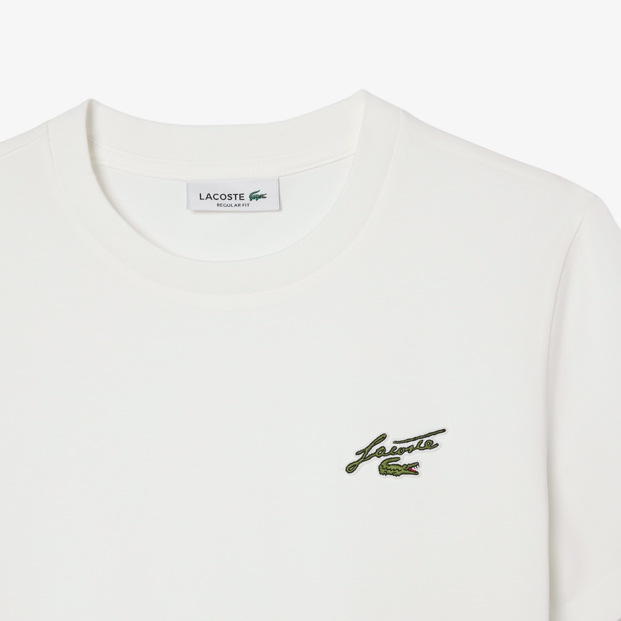 スクリプトロゴネームパッチエッセンシャルTシャツ