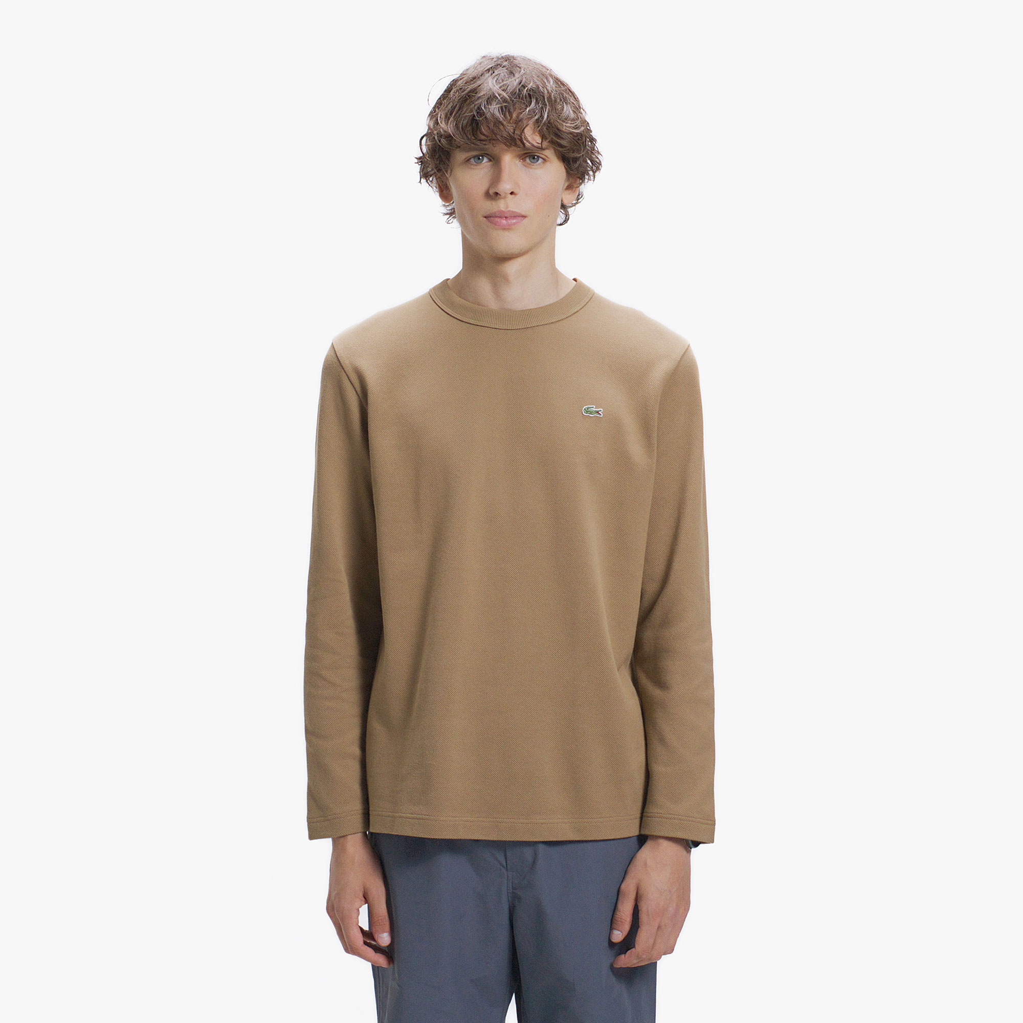 クラシックフィットロングスリーブTシャツ