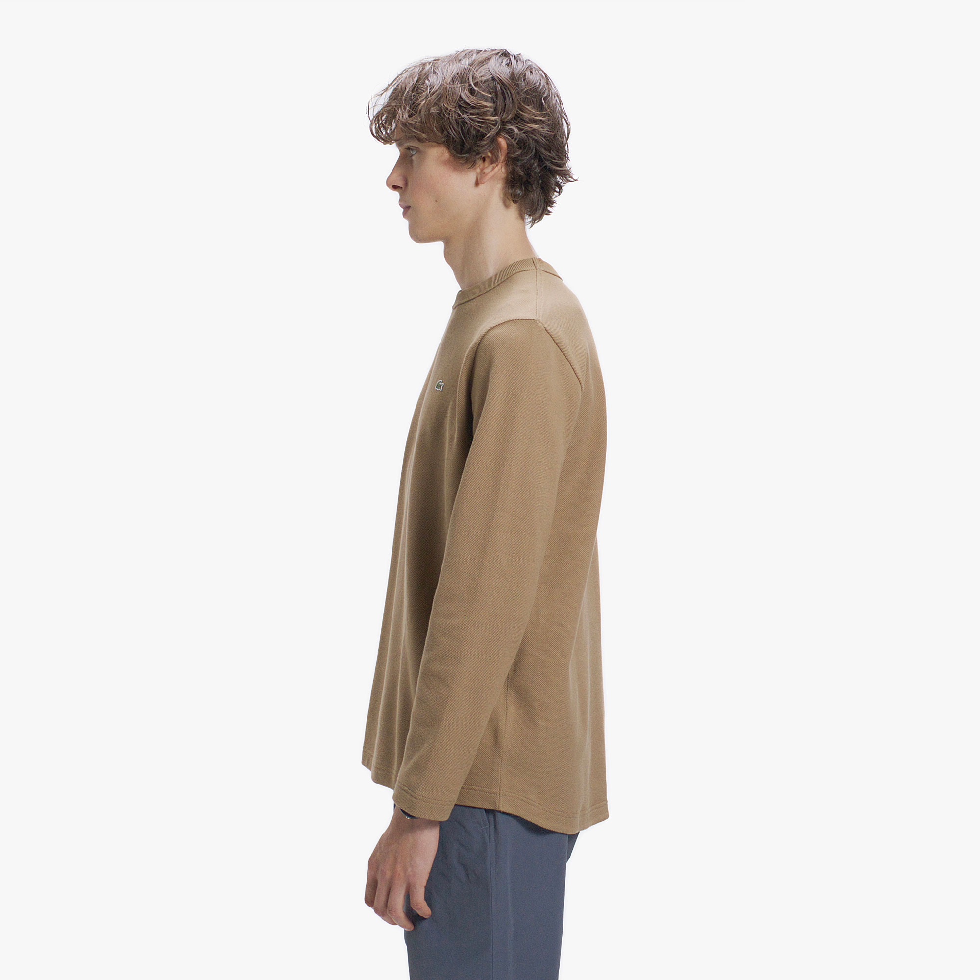 クラシックフィットロングスリーブTシャツ