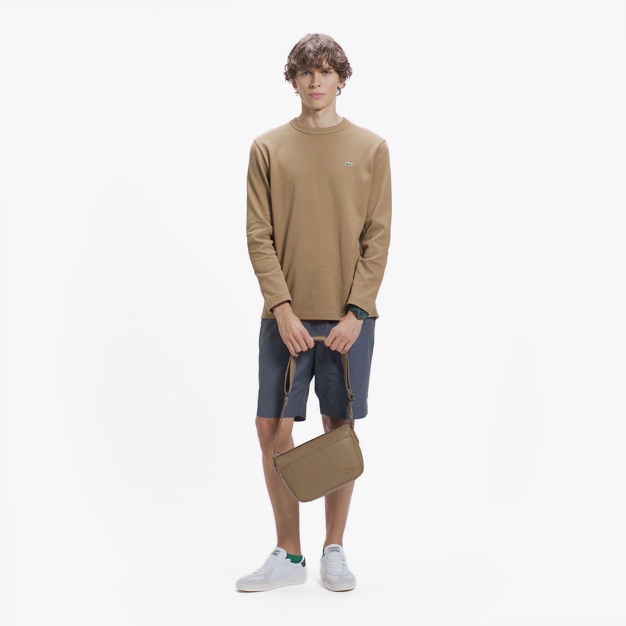 クラシックフィットロングスリーブTシャツ