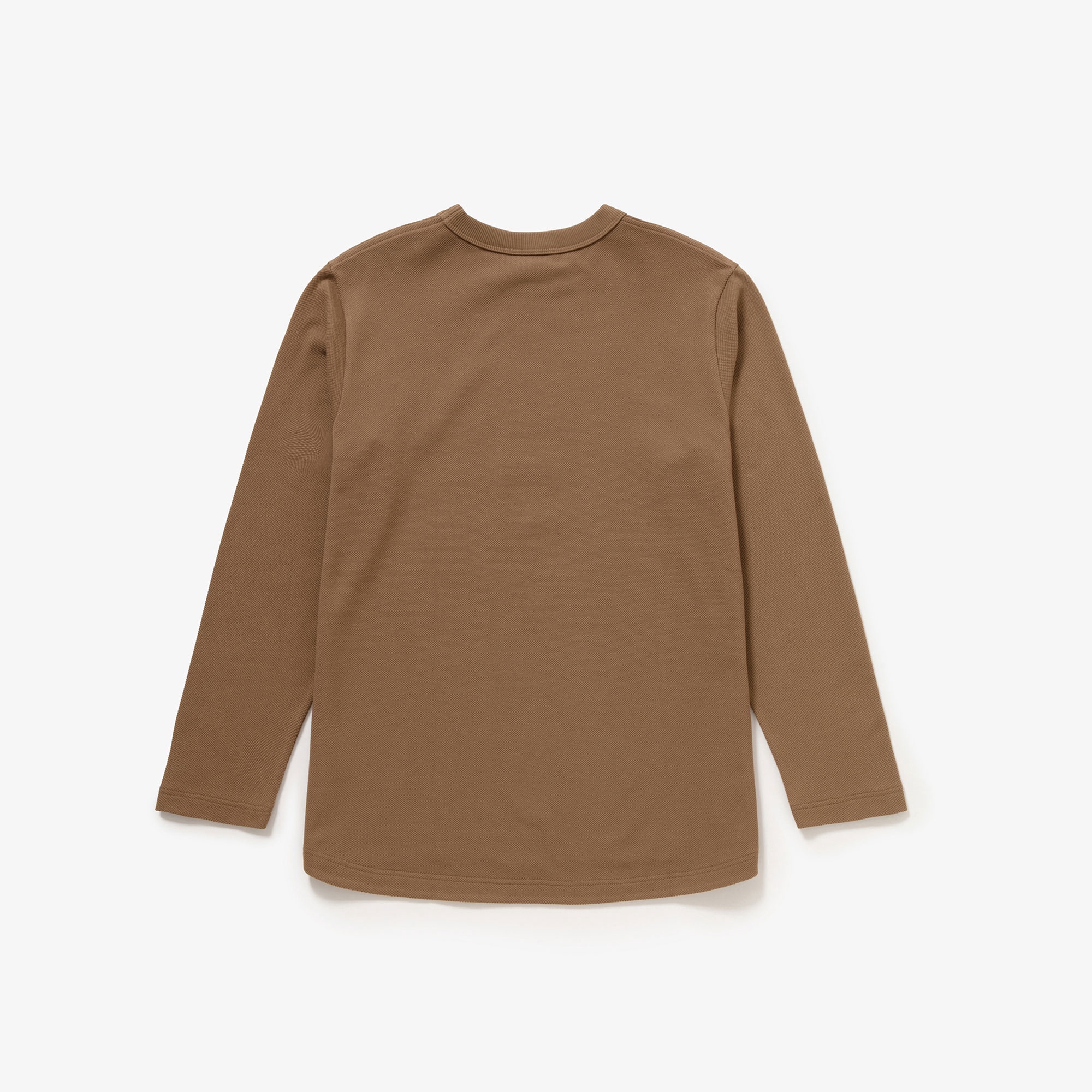 クラシックフィットロングスリーブTシャツ