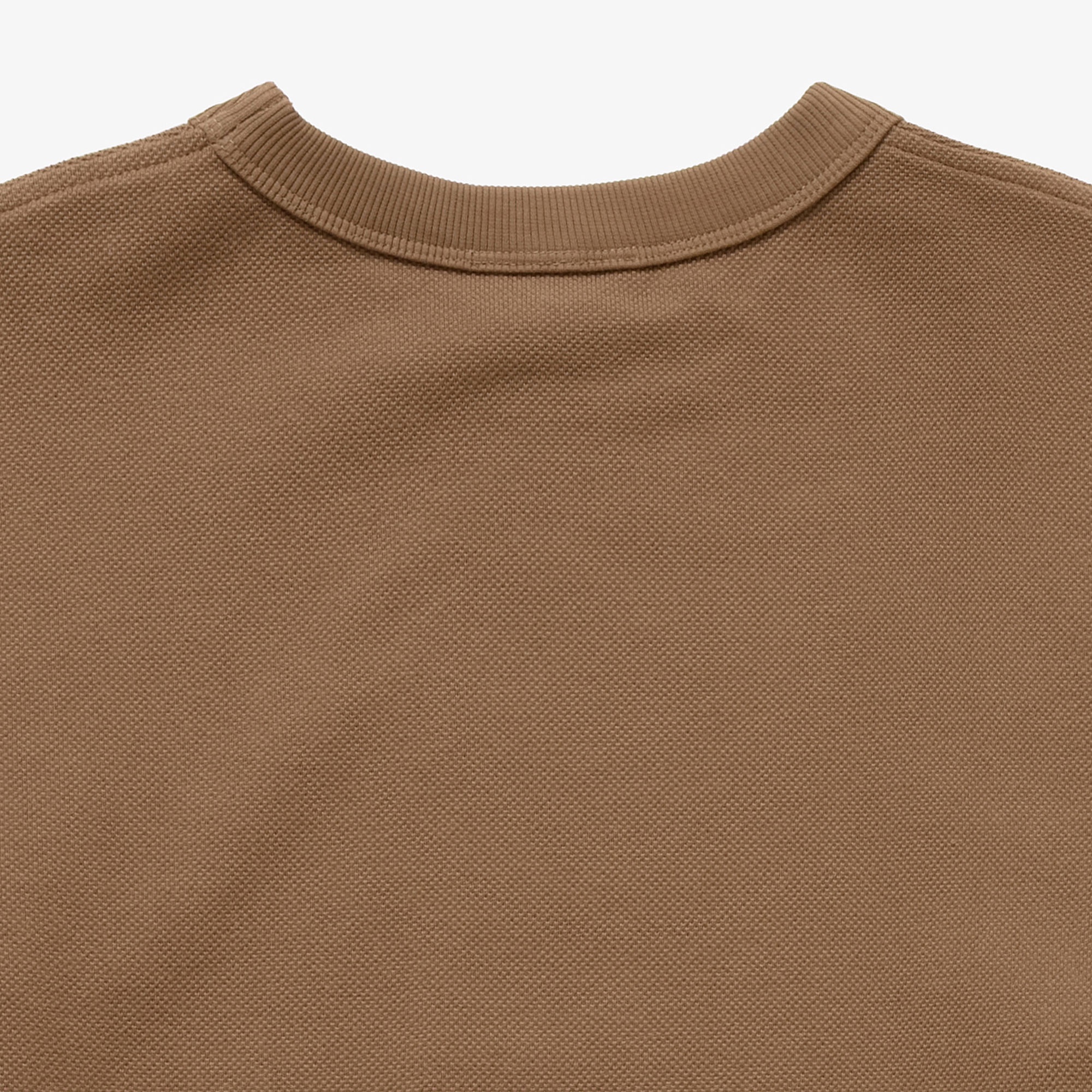 クラシックフィットロングスリーブTシャツ