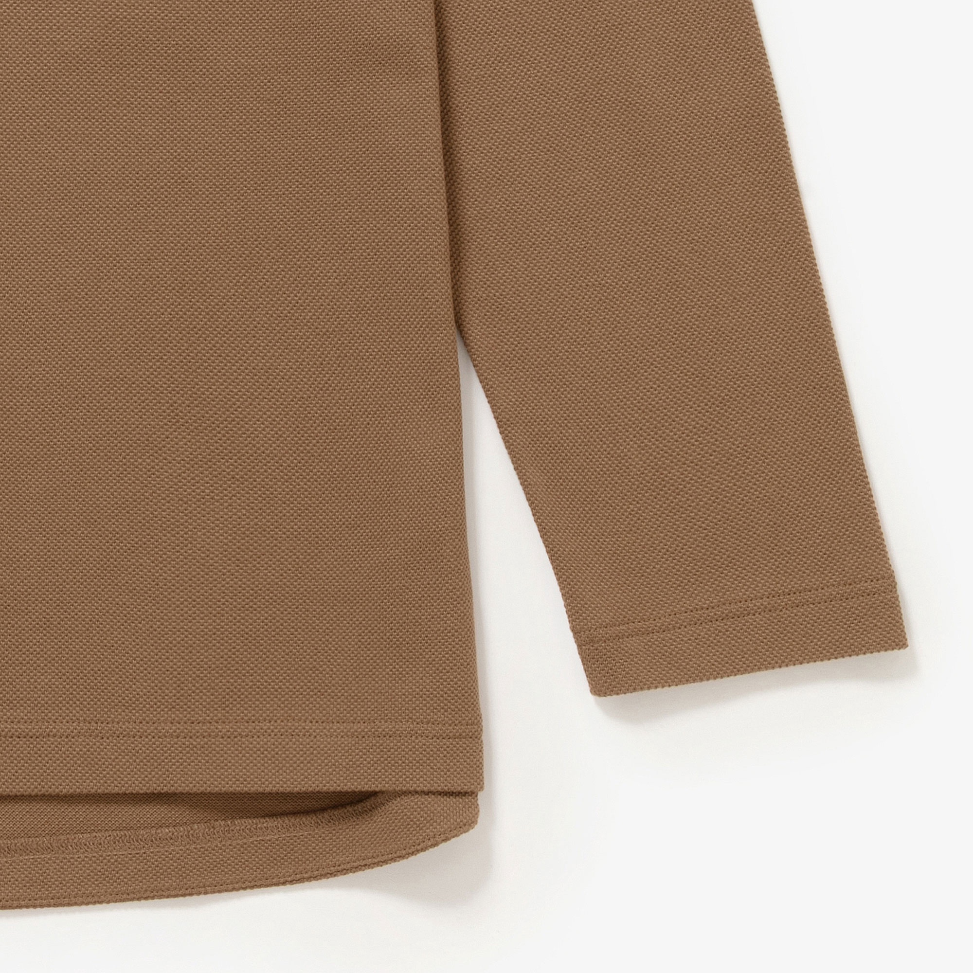 クラシックフィットロングスリーブTシャツ
