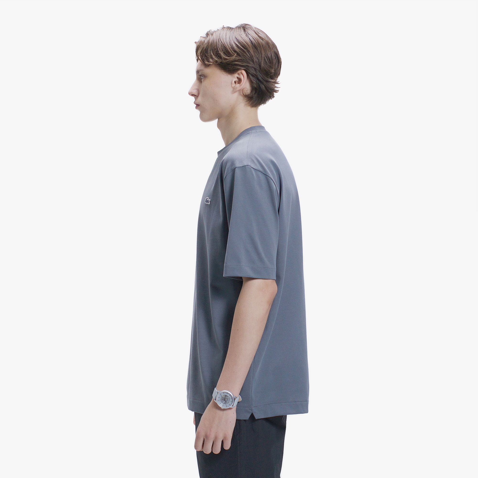 ワンポイントロゴクルーネックTシャツ