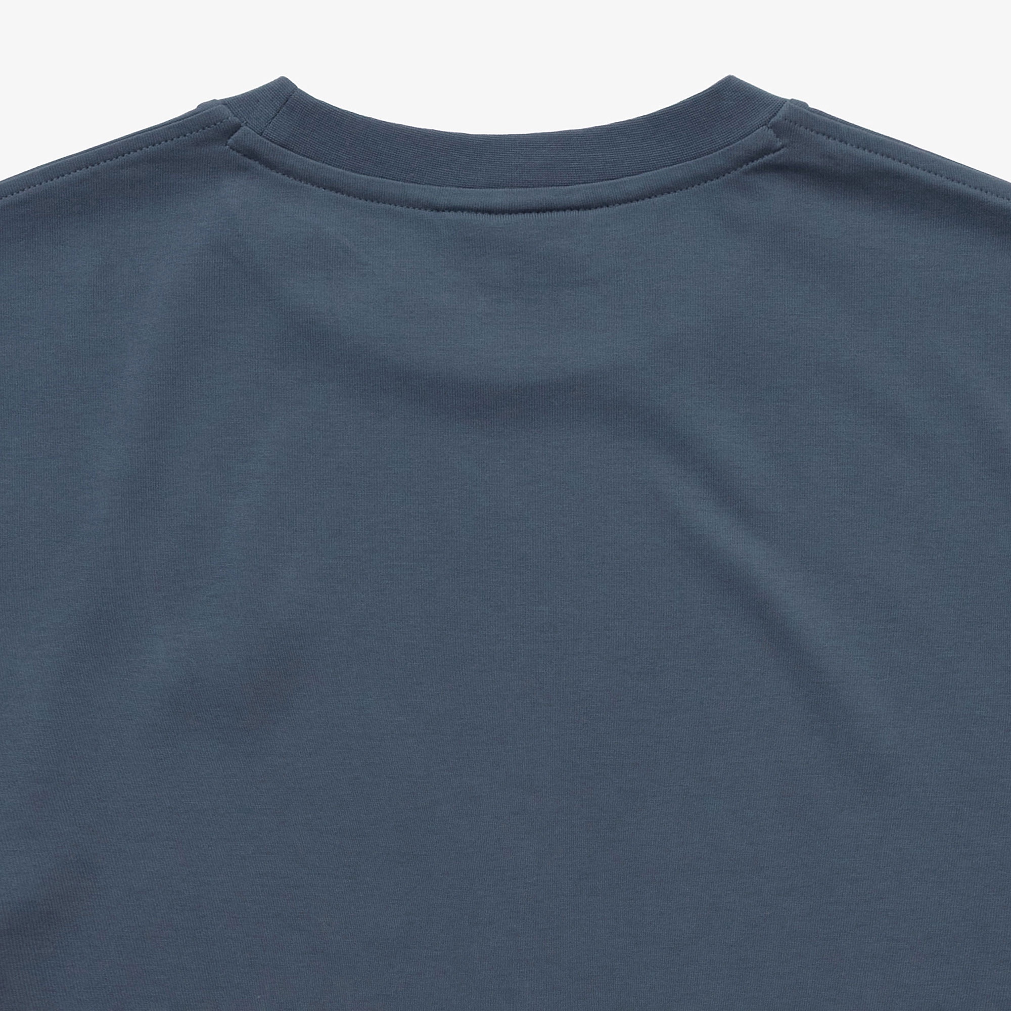 ワンポイントロゴクルーネックTシャツ