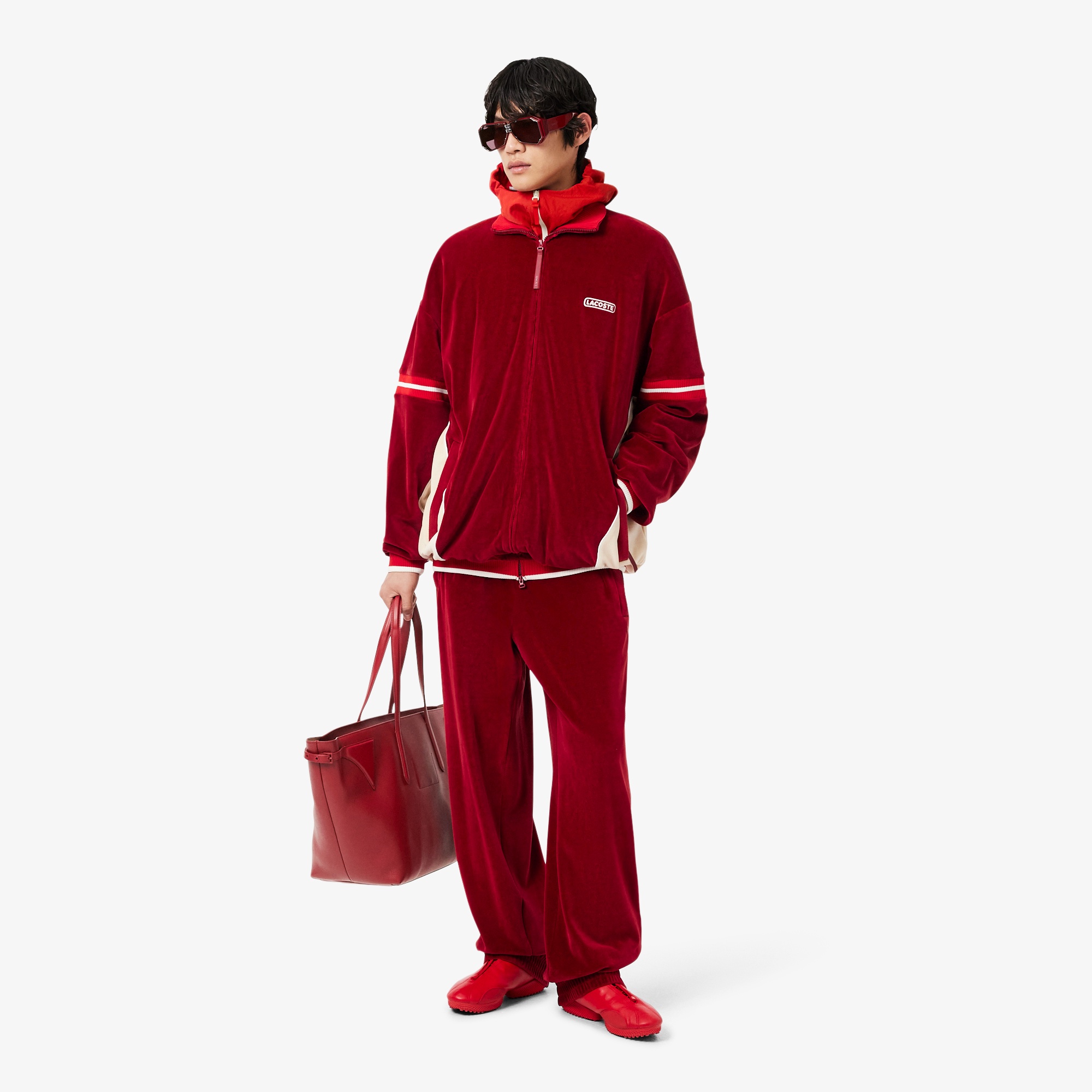 『FW26 Fashion Show』 ベロアジョガーパンツ