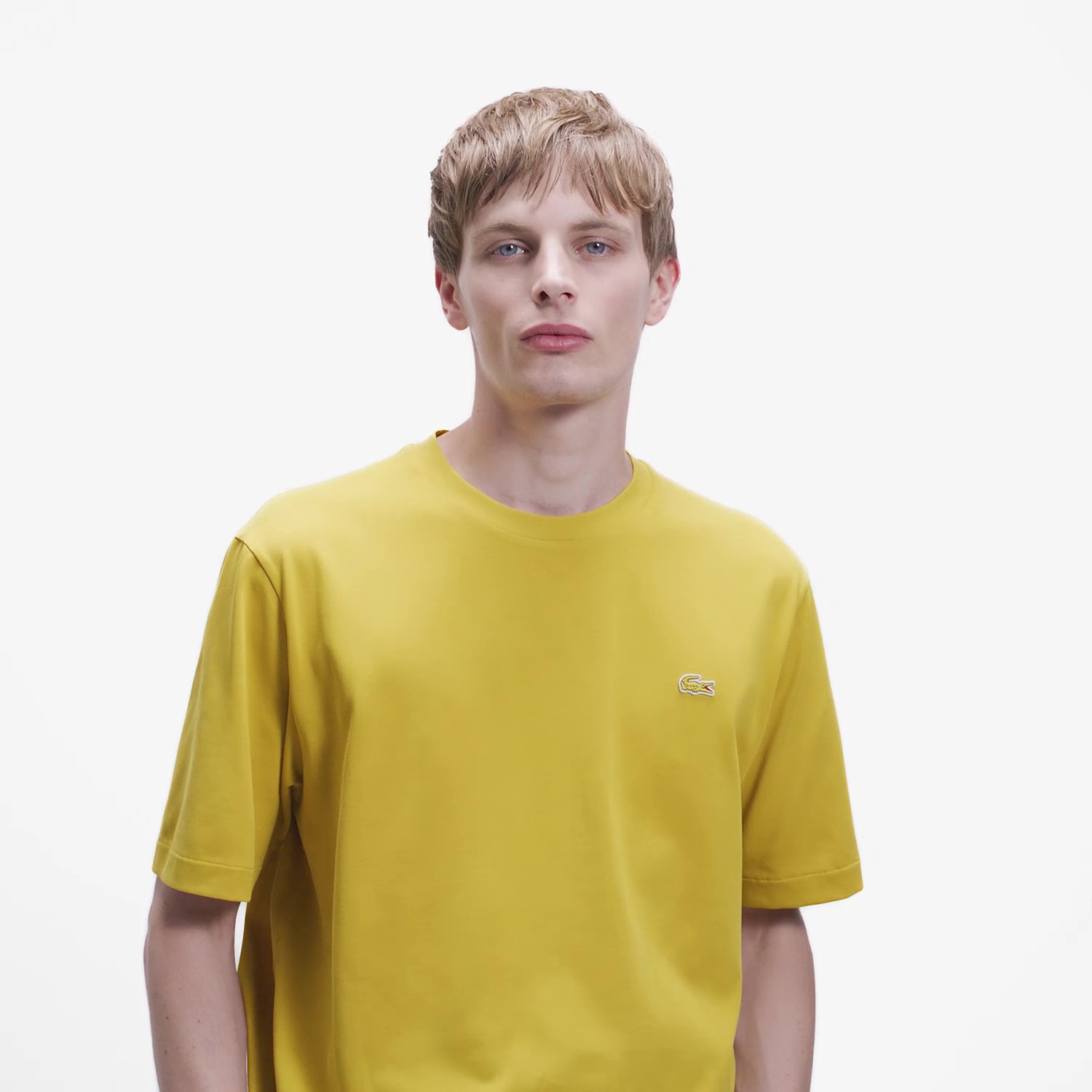 ワンポイントロゴクルーネックTシャツ