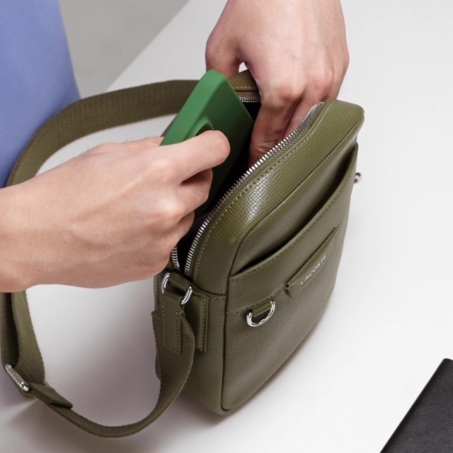 オシアン レザーサッチェルバッグ