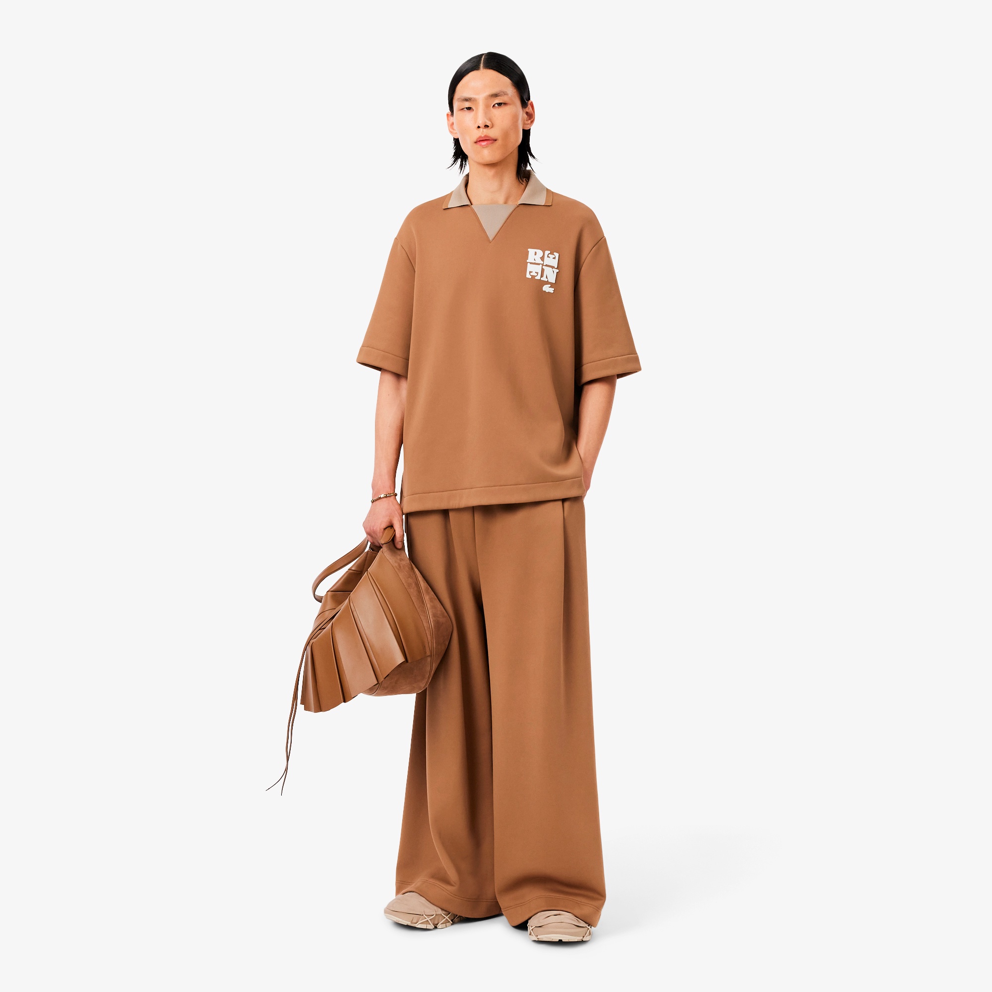 FW25 Fashion Show』プリーツサテンジョガーパンツ XH3750 - ラコステ