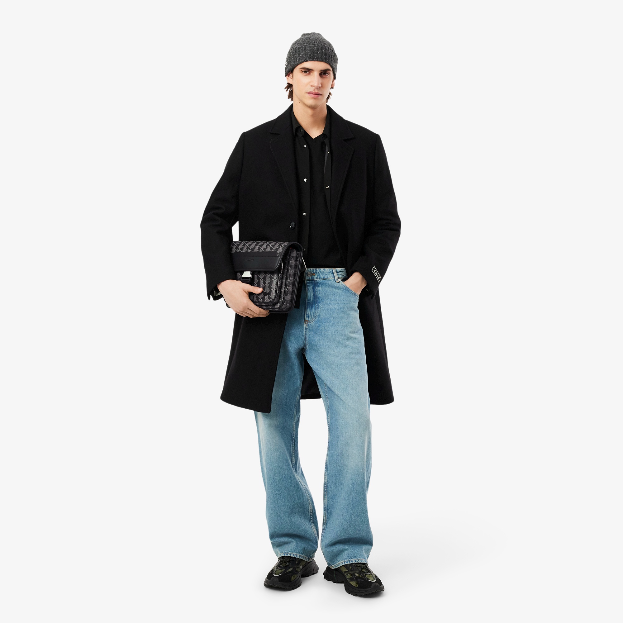 国内完売 希少 美品 LACOSTE モノグラムフラップメッセンジャーバッグ 1699932122_500.jpg