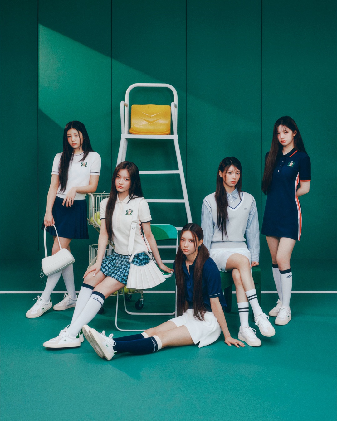 Lacoste x Illit 日本限定ポロ Wonhee 20%OFF Lacoste x Illit 日本限定ポロ Wonhee 20%OFF Illit Lacoste Pop